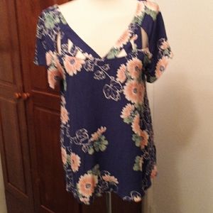 NWOT Beautiful top from Anthropologie